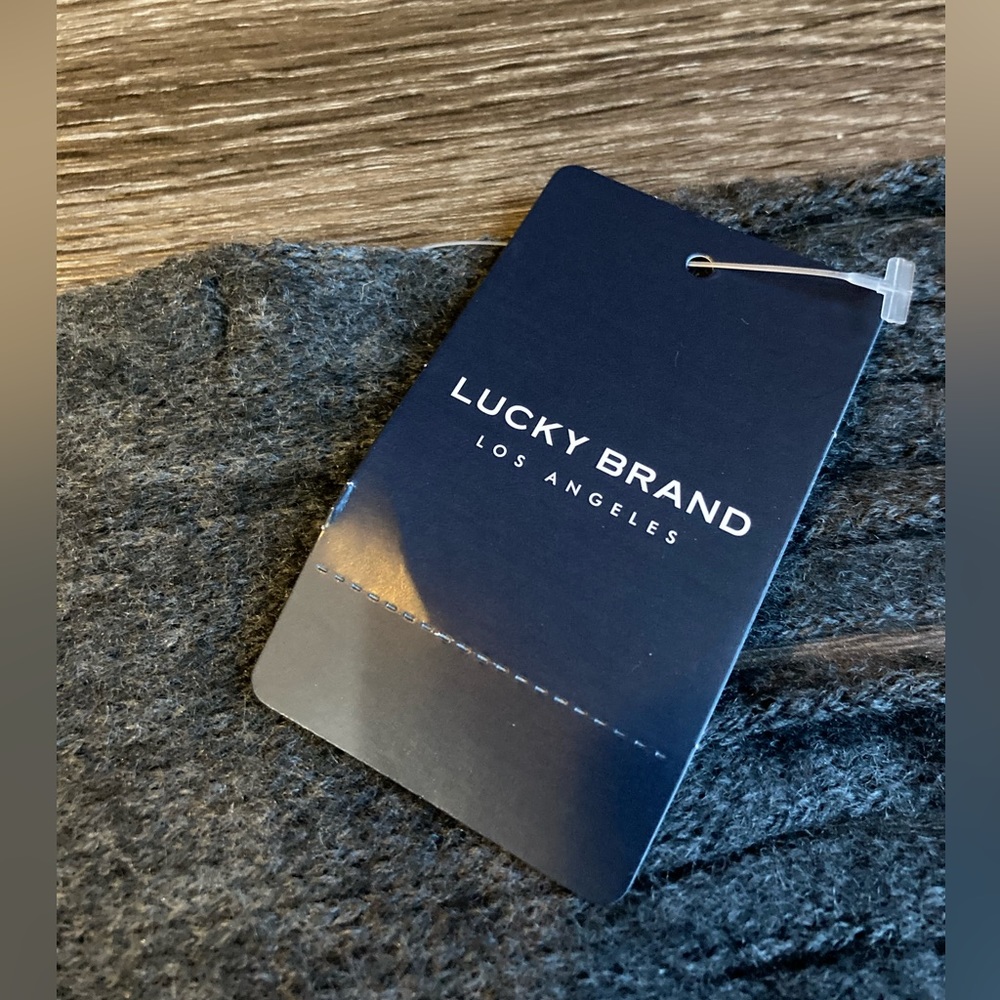 Lucky Brand Scarf - Picture 3 of 9